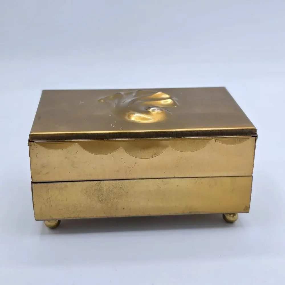 Unbranded vintage gold